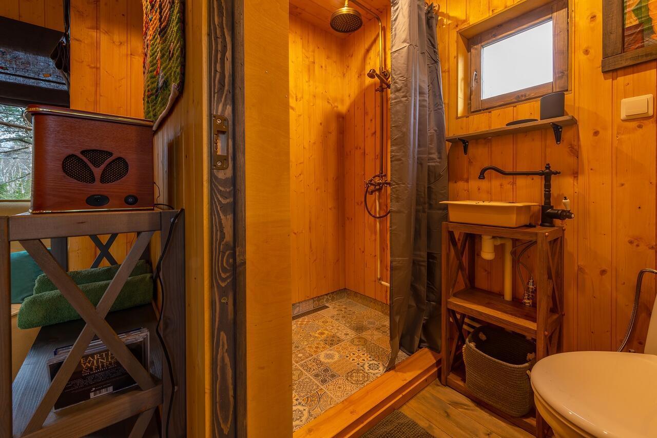 Vila Sambliku Treehouse Jogisoo Exteriér fotografie